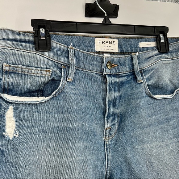 Frame Le Boy Distressed Jeans In McLane Wash‎ - Picture 6 of 16